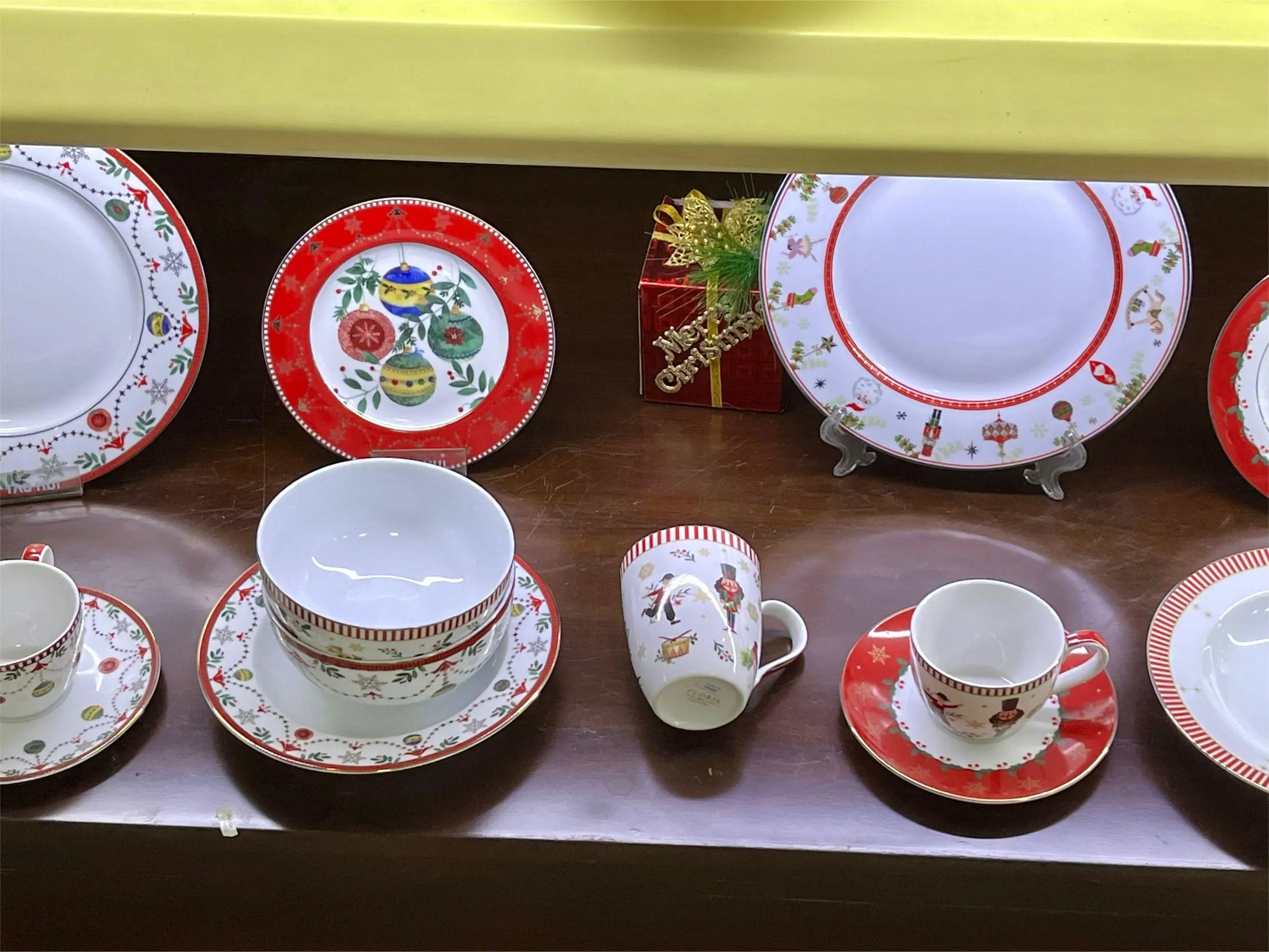 Gold Trim Ceramics Fine Bone China Holiday Vibe Tea Coffee Cup and Saucer Set