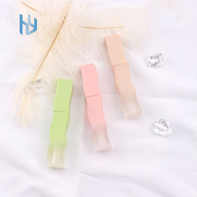 OEM/ODM irregular 5ml matte Pink/nude/black Gradient Empty plastic Cosmetic Lip Gloss bottle