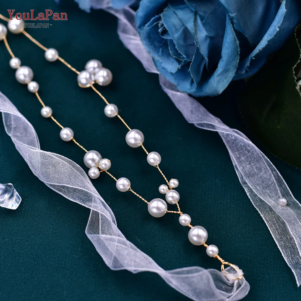 Женский ремень с бусинами