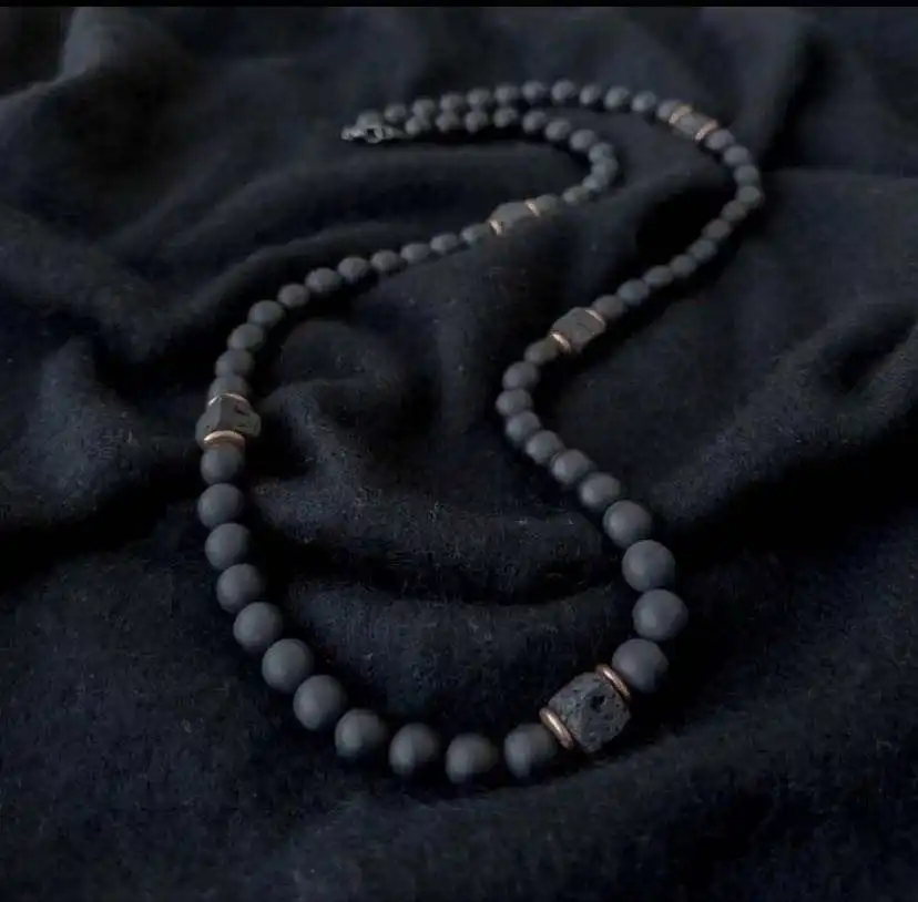 Оптовая продажа, высокое качество, каменное ожерелье 8 мм, черный агат, квадратный лавовый камень, бисер, удачное ожерелье