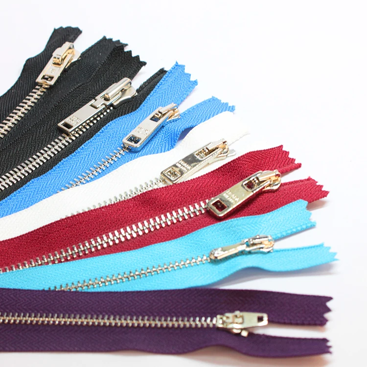 Hot sale wholesale customized  3#5#7#  open end zipper metal teeth
