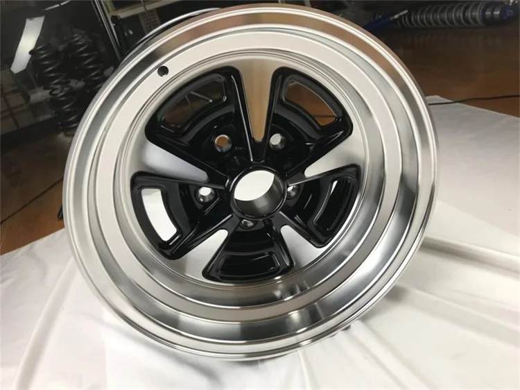 
Chinese factory high quality 15 inch 17 inch 18 inch GTS classic alloy wheel car rim casting wheels for GTS WHEEL 