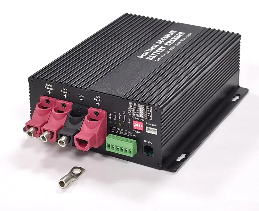 12V-12V Dual input DC & Solar Battery charger Automatic smart vehicle charger controller Battery to Battery