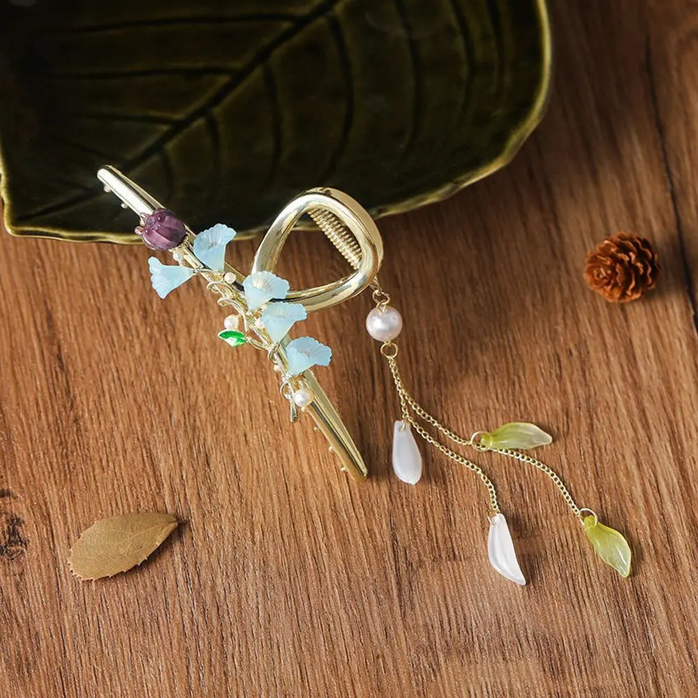 Ancient Wind Flowers Large Lily Of The Valley Grabbing Hair Clip Shark Clips Acrylic Flower Tassel Jewelry