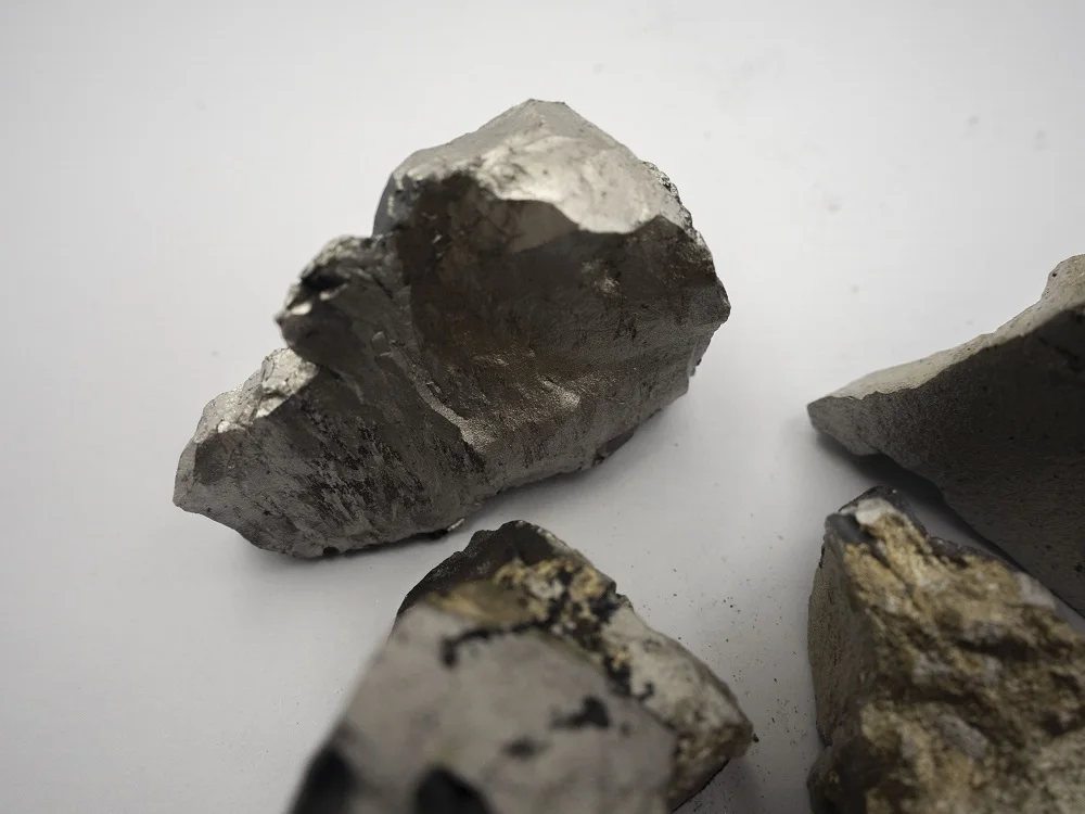 Top Quality Mn 75% Femn Medium Carbon Silicon Alloy Supplies Medium Carbon Ferromanganese