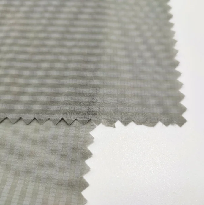 20D нейлоновая машинная уточная плетеная римская полоса двухцветная горизонтальная проверка пузырьков стрейчевая ткань Солнцезащитная кожа одежда