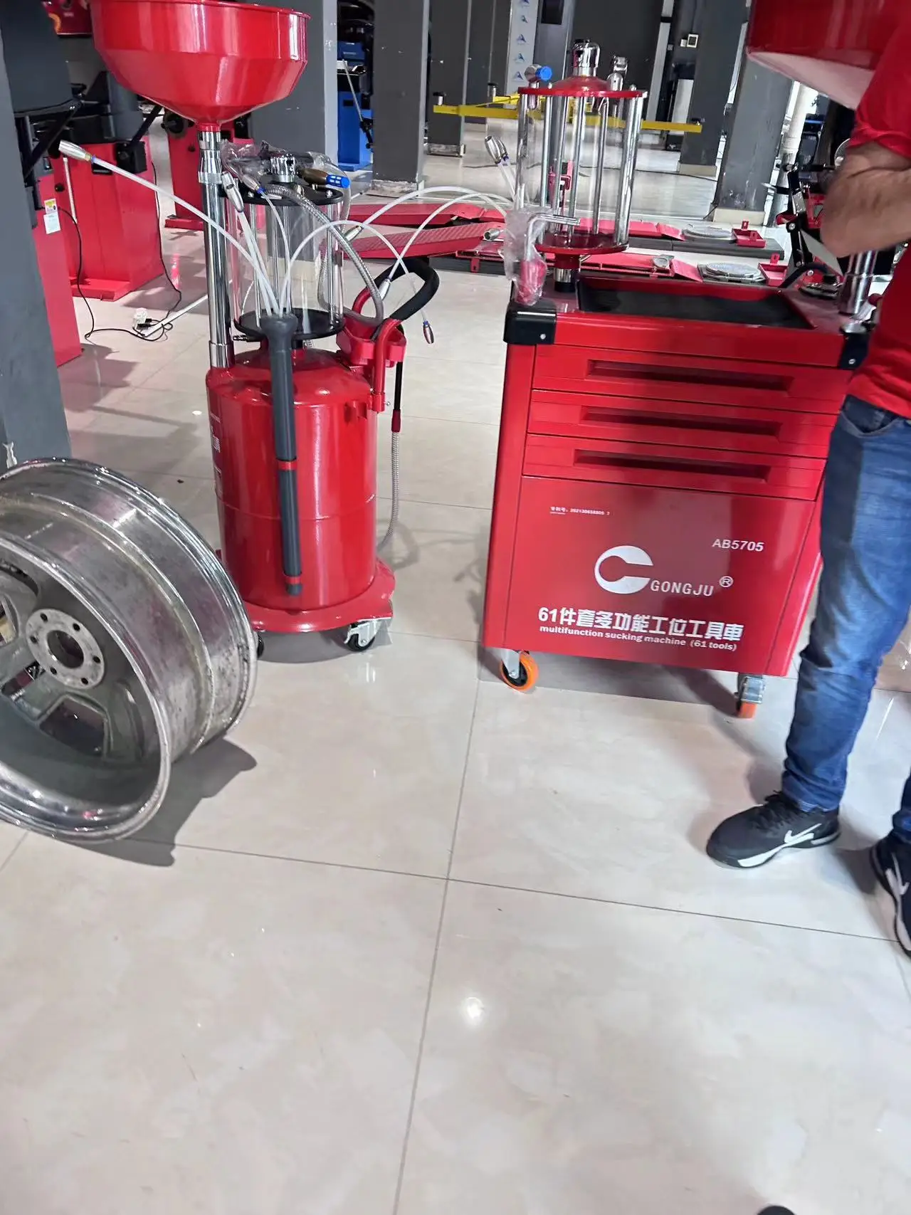 garage equipment car engine waste oil extractor machine with measuring cup for sale