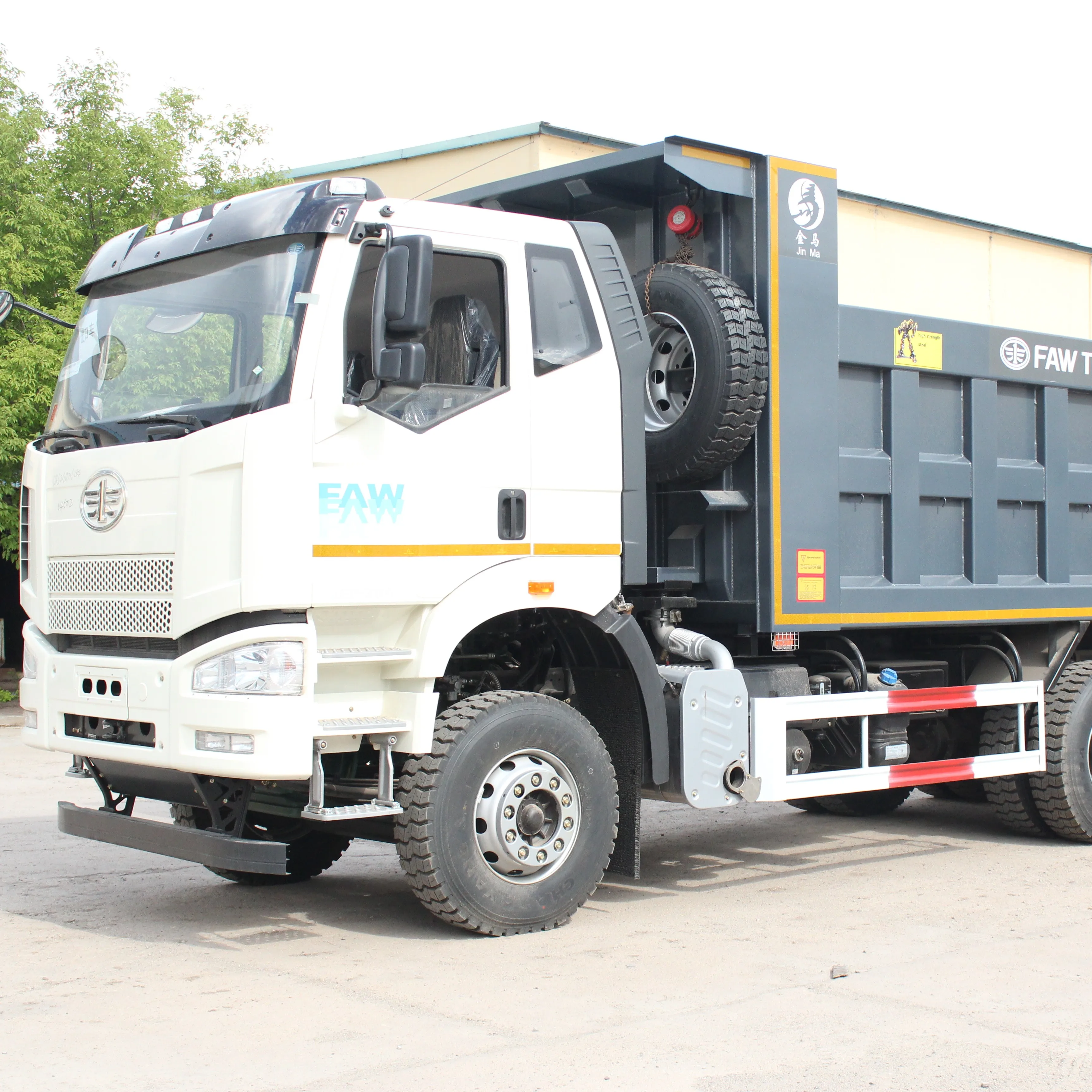 Factory Latest tractor head truck 9.5L tractor truck automatic 6x4 electric tractor truck