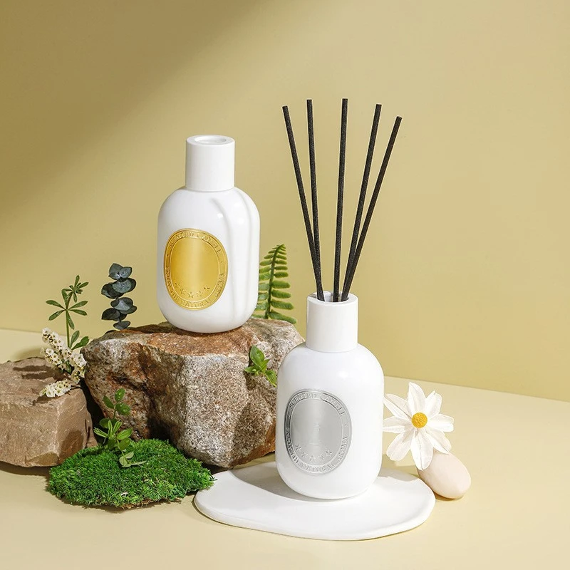 Mescente Rattan Stick Aroma Reed Diffuser Set Gift, Reed Diffuser And Scented Candles