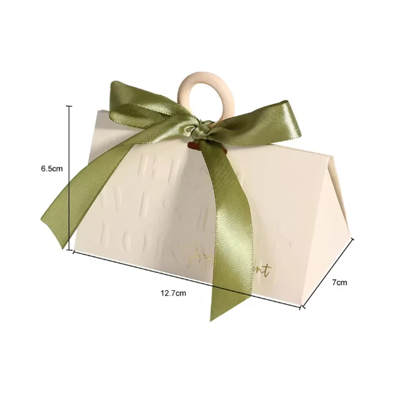 New Arrival Creative Bowknot Color Silk Ribbon Handheld Triangle Birthday Wedding Party Candy Box