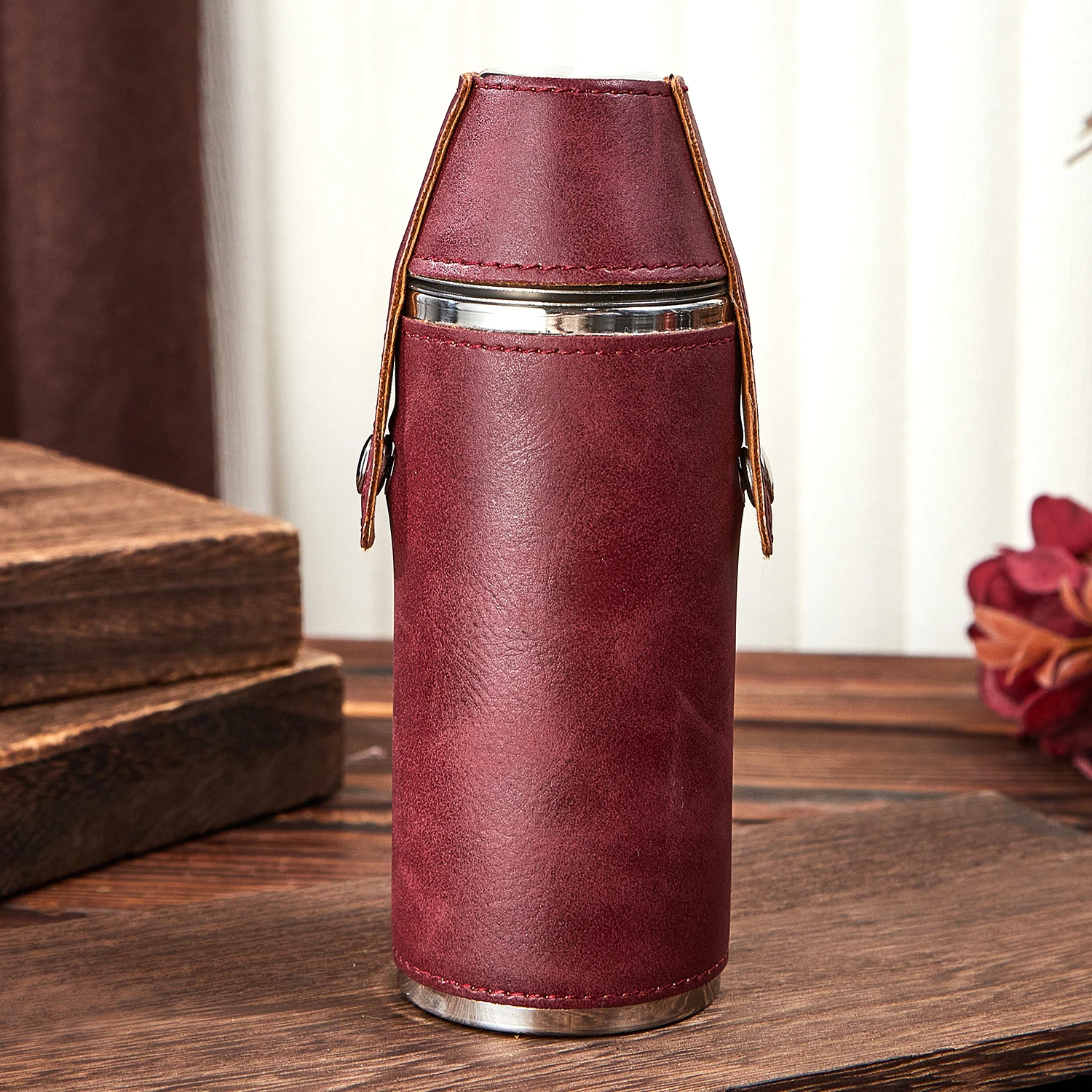 Luxury Stainless Steel Leather Jacket Hip Flask 8oz Whiskey Flagon Portable Violet PU Liquor Flasks with Shot Glasses