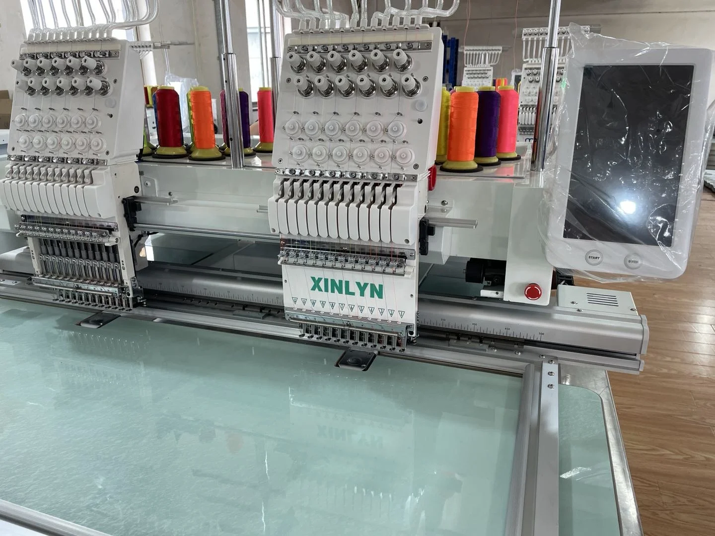 Two heads T-shirt Hat Table Flat computer embroidery machine