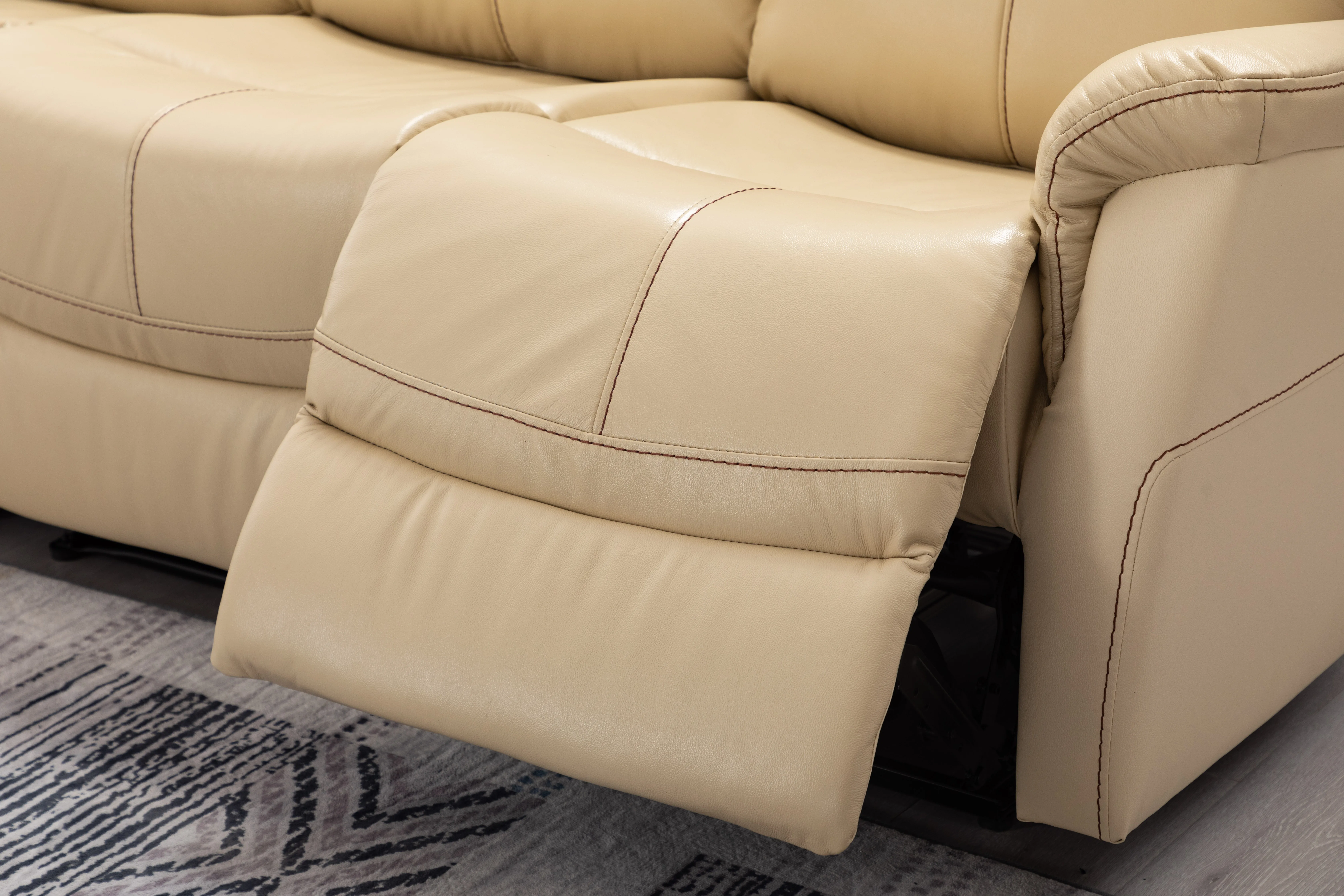 Timeless classic choice of living room sectional sofa