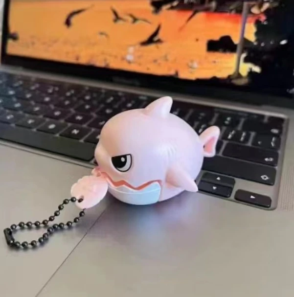 Pulling lines gritting teeth shark keychain toy cartoon pendant creative stress relieving student toy