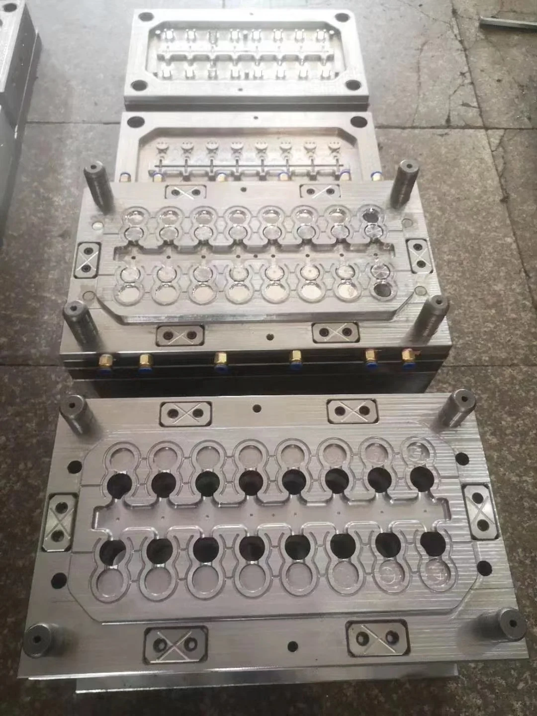 Factory Produce Plastic PE PP PC PET Wide Mouth Cap Mould With Point Gate Hot Runner Auto Demoulding System