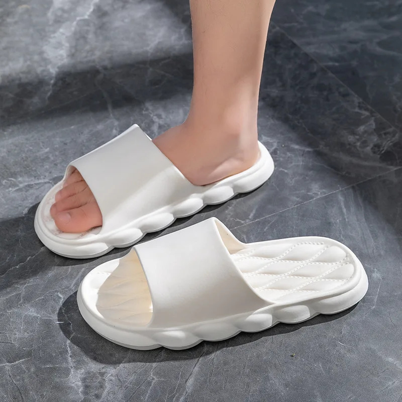 Chinese Wholesale Hot Selling Soft Cute Beach Home Flat Slipper Slip on Shoes for Lady Beach Slides Slipper