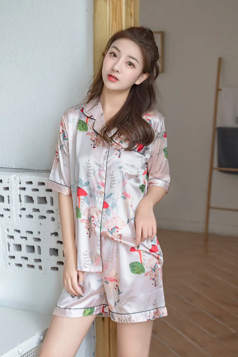 
Korean version of casual pajama suit short sleeve shorts silk home dress sweet printing for women 