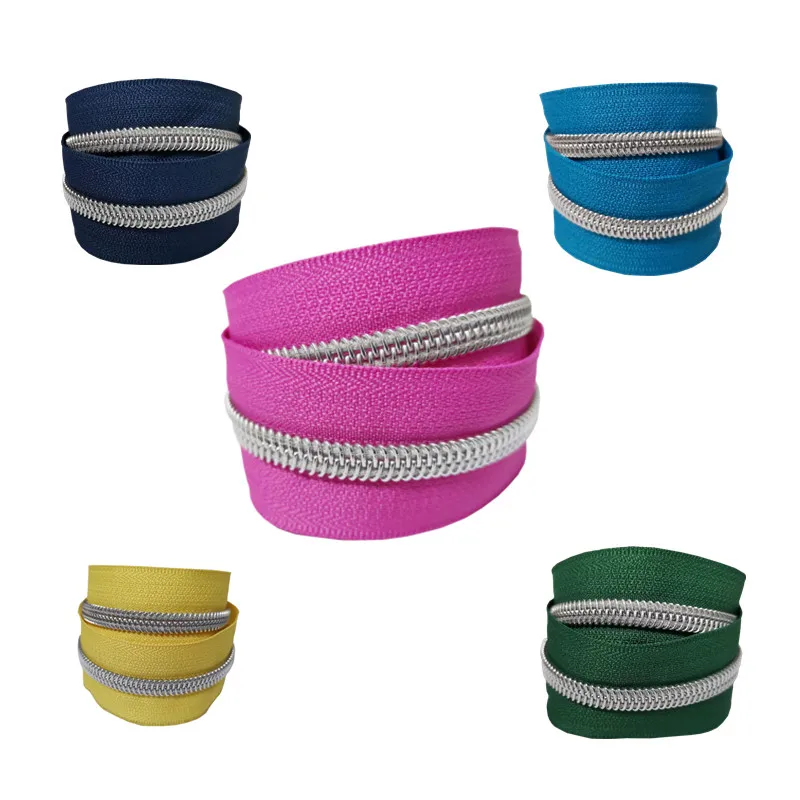 Серебристая нейлоновая молния #5 с разными цветами ленты