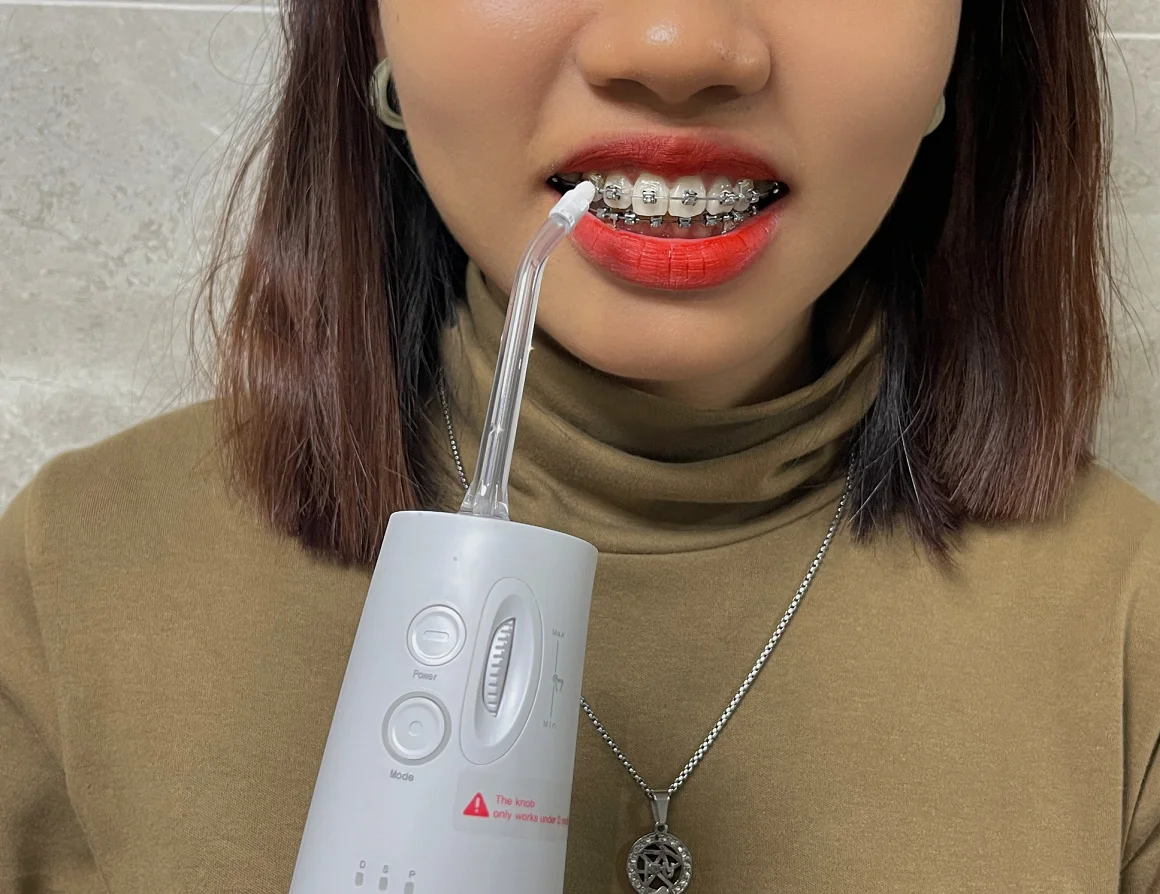 Customized Electric Cordless Water Flosser Rechargeable Oral Irrigator Water Dental Flosser