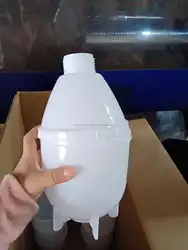 Plastic watering spray pump 2l garden pressure trigger sprayer