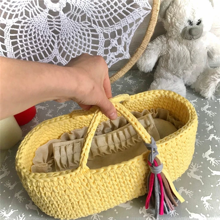 PH890 2021 new design Moses Basket Hand crocheted doll bed crib Doll gift for baby home basket for dolls for toys
