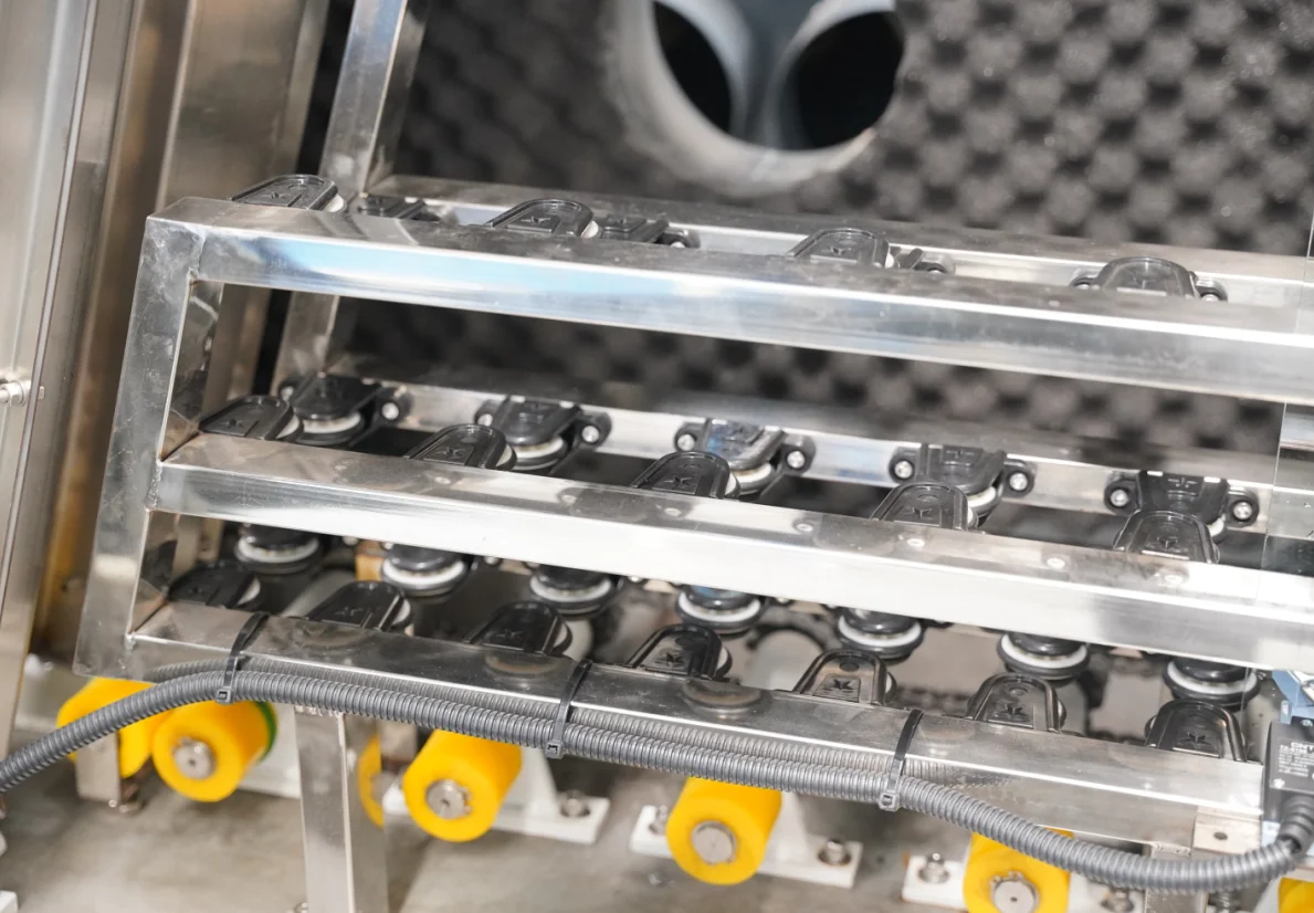 Automatic Vertical Insulating Glass Production Line Sealing Robot Machine