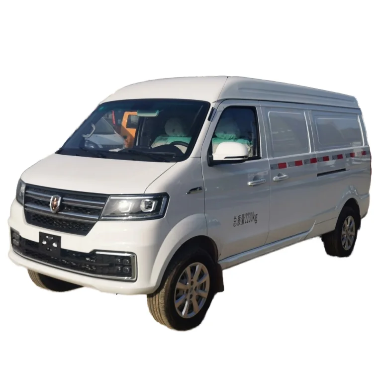 Huachen Jinbei New Sea Lion Bread Refrigeration Truck High Quality Mobile Refrigerator Truck for Food Storage