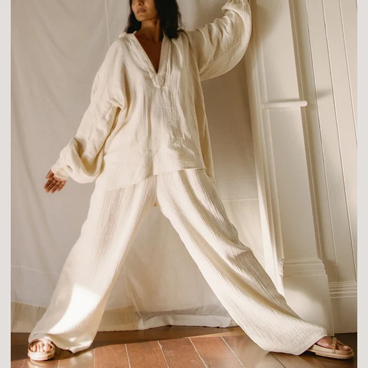 OEM Factory Home Lounge Wear Cozy Ivory Relaxed Loose Fit Pleated Cotton Gauze Deep V Neck Two Piece Pants Set 2 Piece Set Women