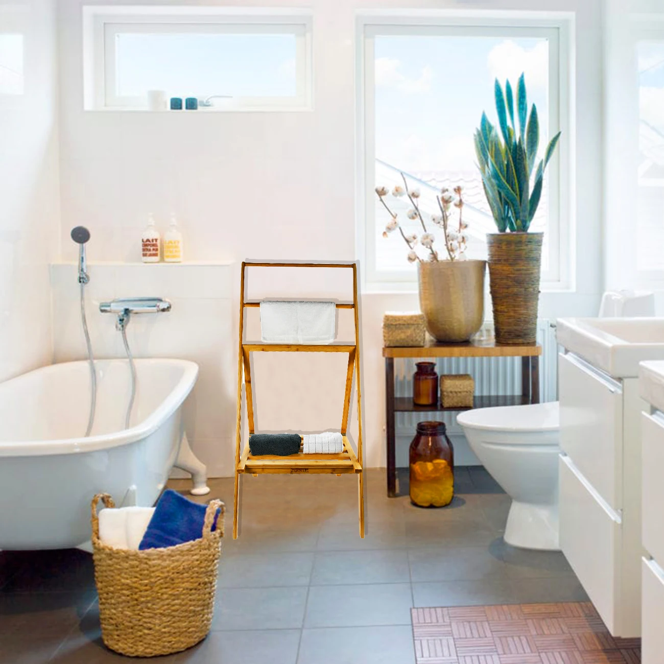 Custom Floor Standing Drying Shelf Bamboo Bath Accessories Storage Ladder Towel Rack Stand for Living Room Bathroom