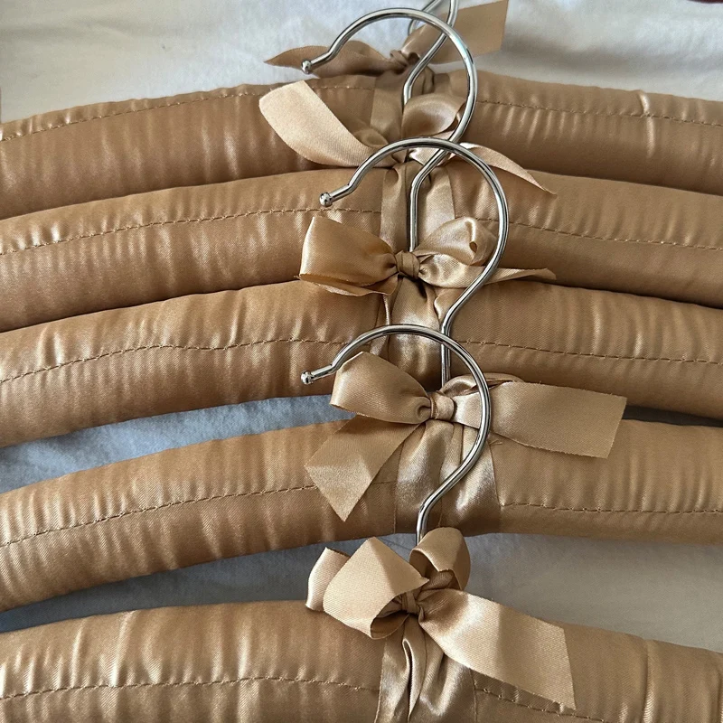 Non-slip clothes hangers high end satin fabric display hanger for dress