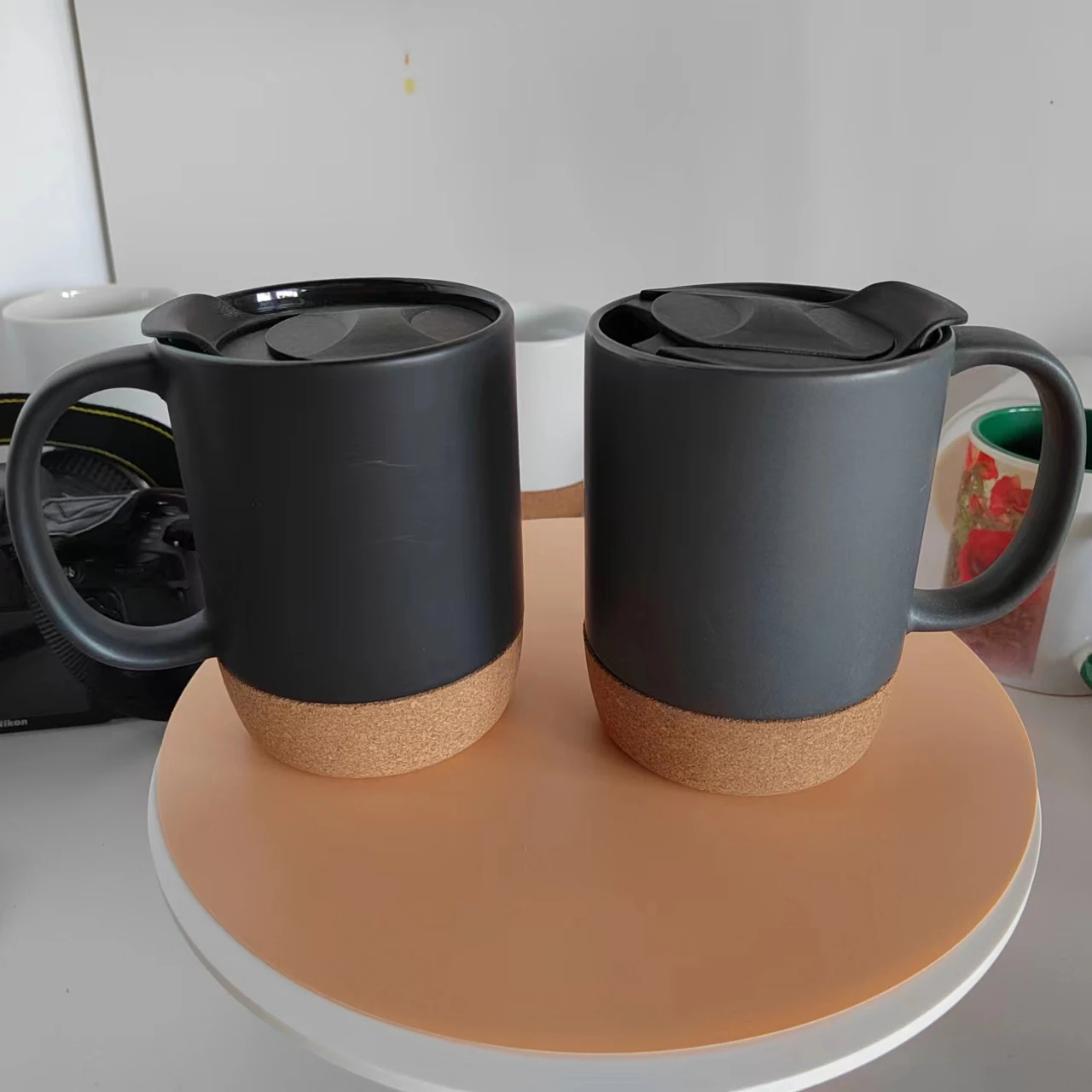 Hot sales in Amazon matte black 12oz coffee cork ceramic mugs with cork bottom