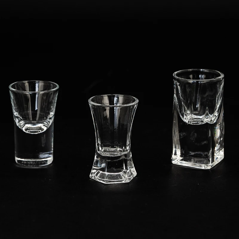 Hot sale souvenirs custom 15ml vodka mug shot glass novelty whiskey mini shot glass cup