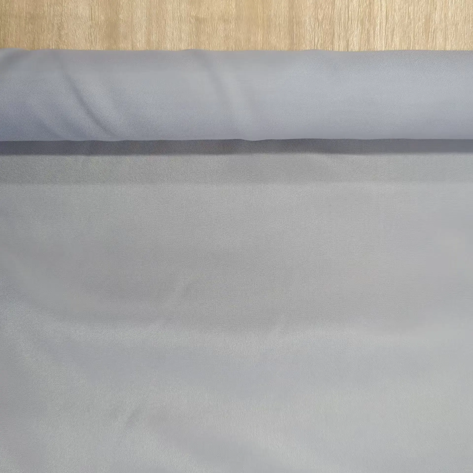 High quality small twill polyester taffeta fabric lining fabric for cloth bag home textile