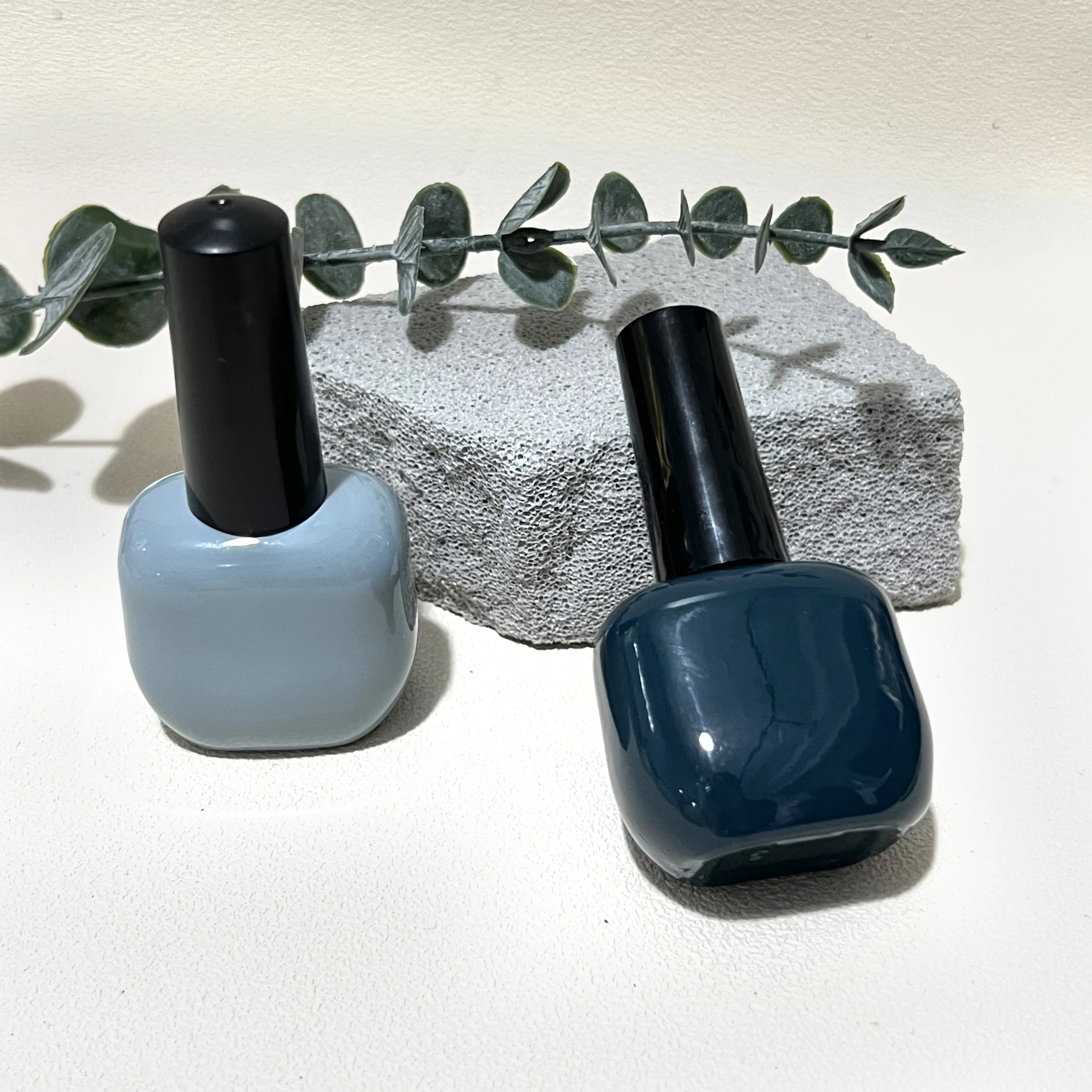 15ml wholesale luxury fancy design round top coat nail art oil uv gel polish bottle