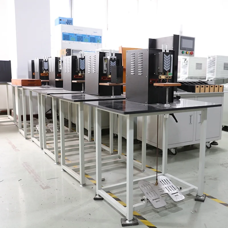 Pneumatic Battery Cylindrical Spot Welding Machine For 18650 21700 26650 32700