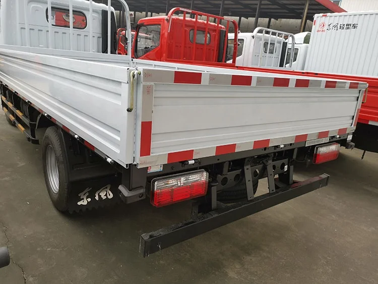 Hot sale mini Chinese Dongfeng diesel Euro 5 light cargo truck for sale