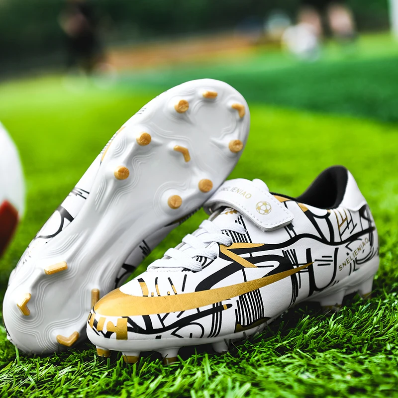 
Wholesale football boots comfortable studs cleats new shoes custom boys fotball soccer shoes 2020 professional fottball shoes 