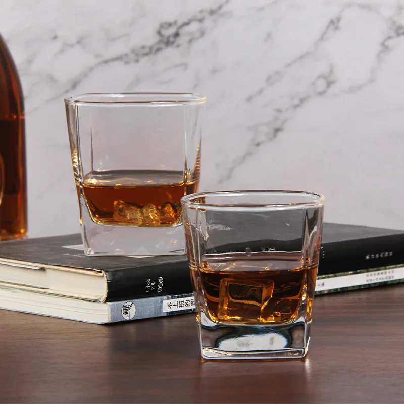 Custom Engrave Old Fashioned Round Heavy Base Crystal Glass square whiskey glasses set of 4