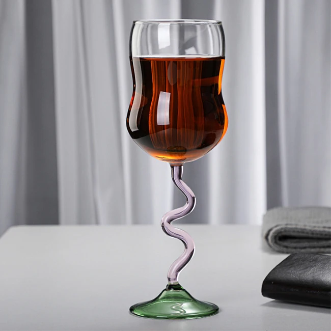 Manufacturers hand blown high borosilicate glass red wine glass drinking cup vertical stripe cup