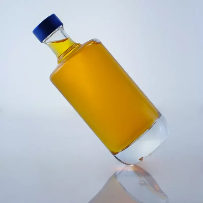 Популярная пустая стеклянная бутылка водки круглой формы с винтовой крышкой 250 мл 700