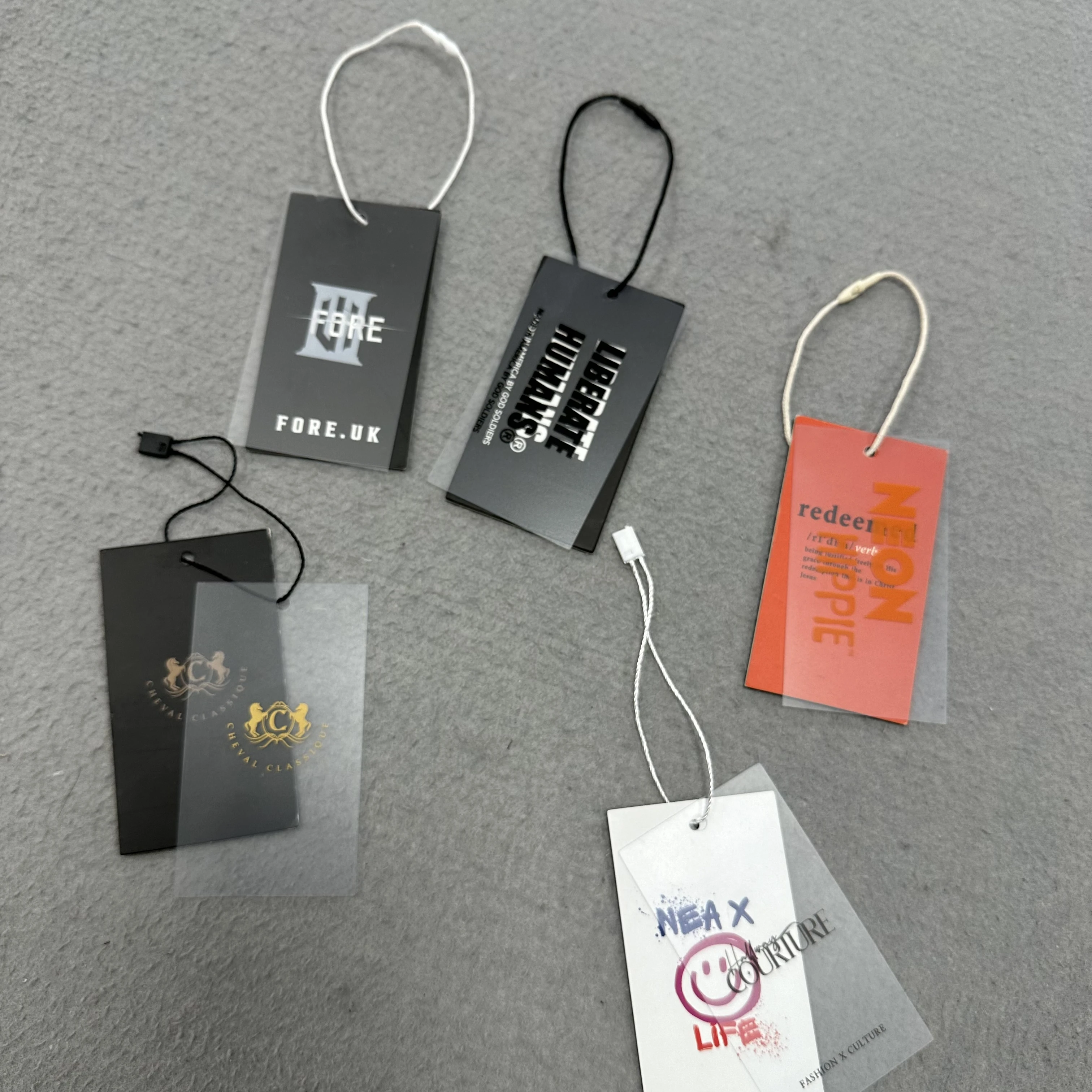 Custom Luxury Hanging Label with Free Slings Special Swing Paper Product Hang Tags for Clothing Garment