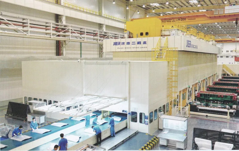 China Quality Manufacturer door making machine pressing iron hydraulic press