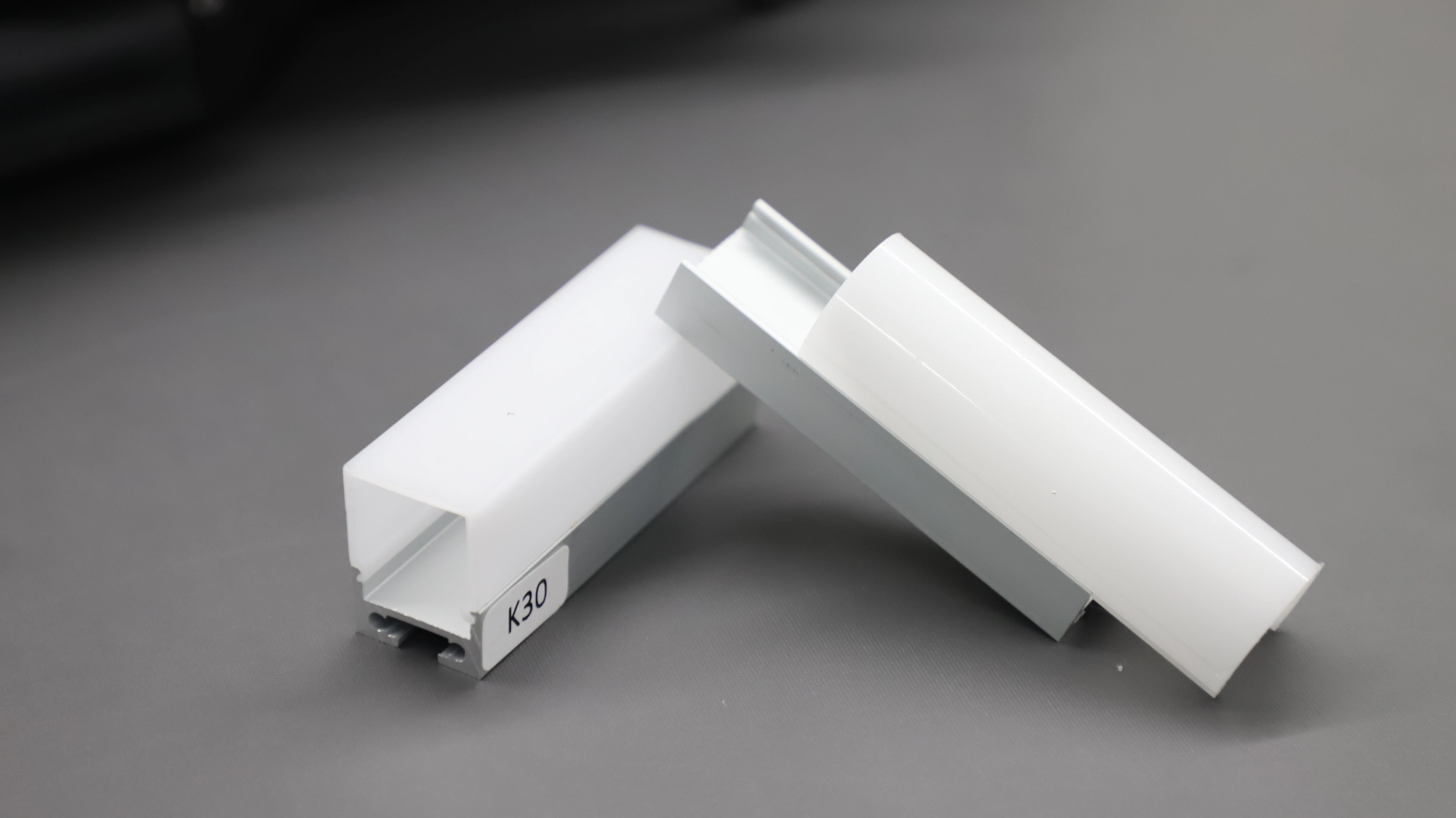 High quality alu accessories profil sample box channel extruded PC lens diffuser for led strip light aluminum profile