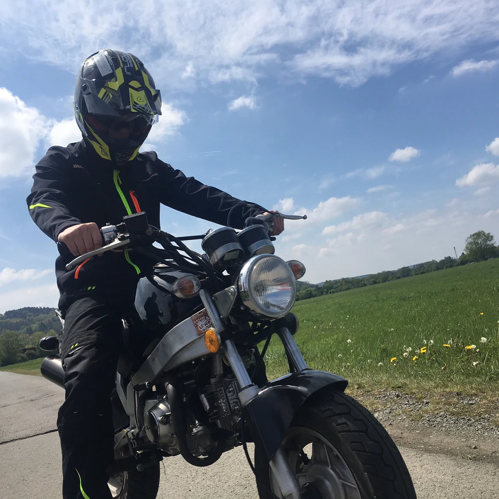 
ON SALE (big discount): SKYTEAM 125cc PBR Monkey R bike Monkey R motorcycle cafe racer style 