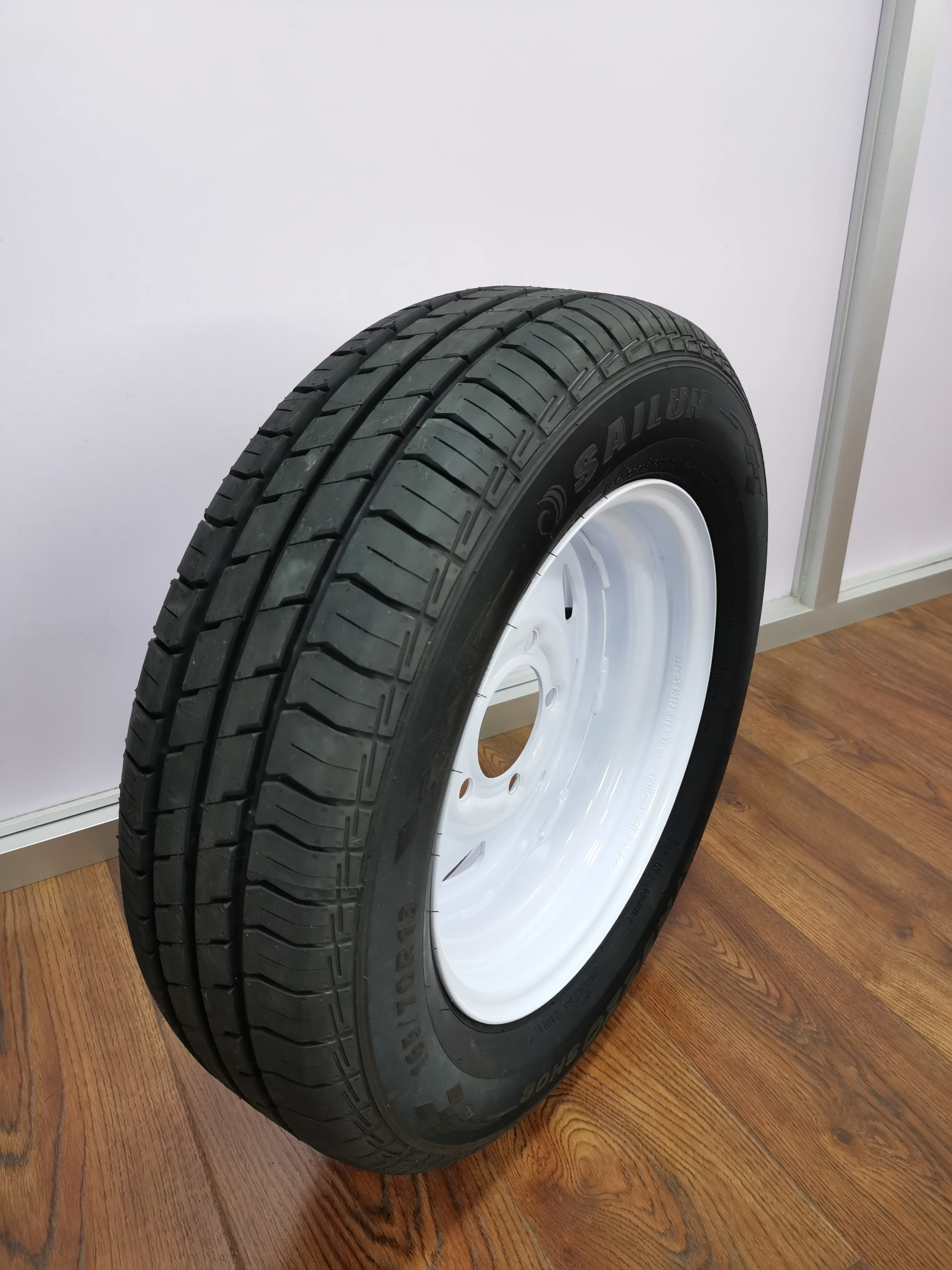 Trailer Tire and Wheel 4.80 x 12 B/5-Hole - White Pinstripe Spoke Rim