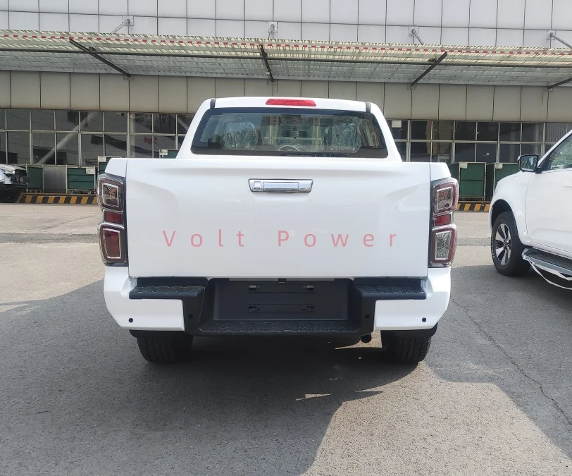 China Dongfeng Mini RICH 6 Diesel Engine 4WD Pickup Truck Double Cab Manual Transmission Euro 5 Emission 4L 4x4 High Left