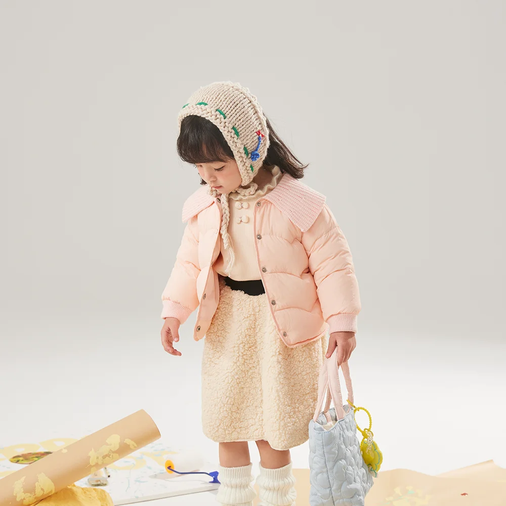 Girls Winter Coats & Outfits Soft & Warm White Duck down Filled Rose Red Flowers Ornaments on a Light down Jacket