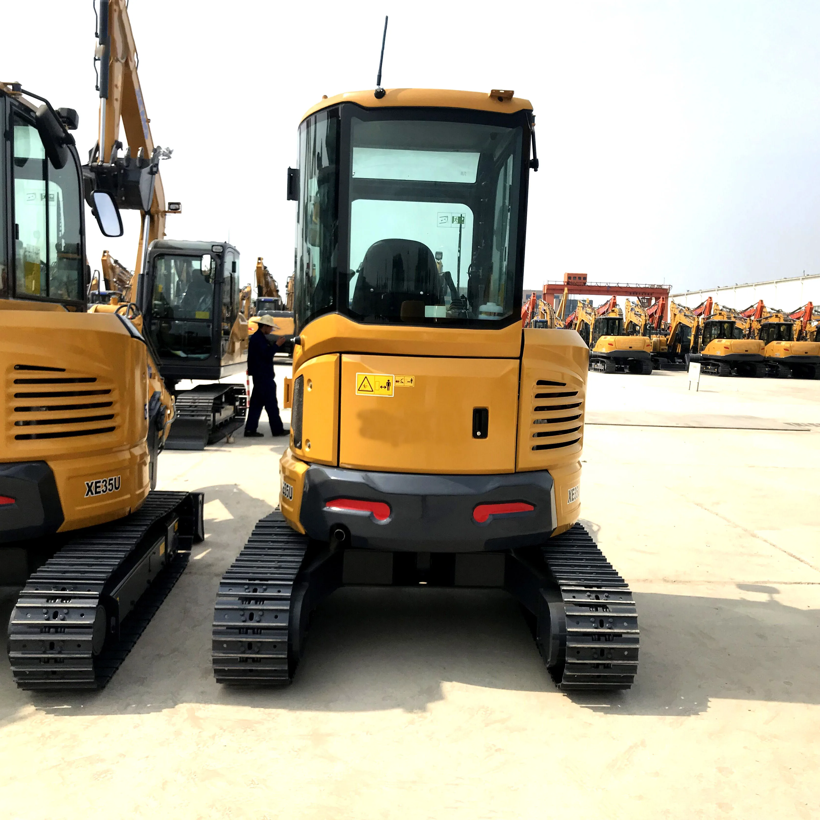Китай 3.5ton небольшой мини-Электрический экскаватор XE35E Гусеничные экскаваторы высокая эффективность быстрая зарядка