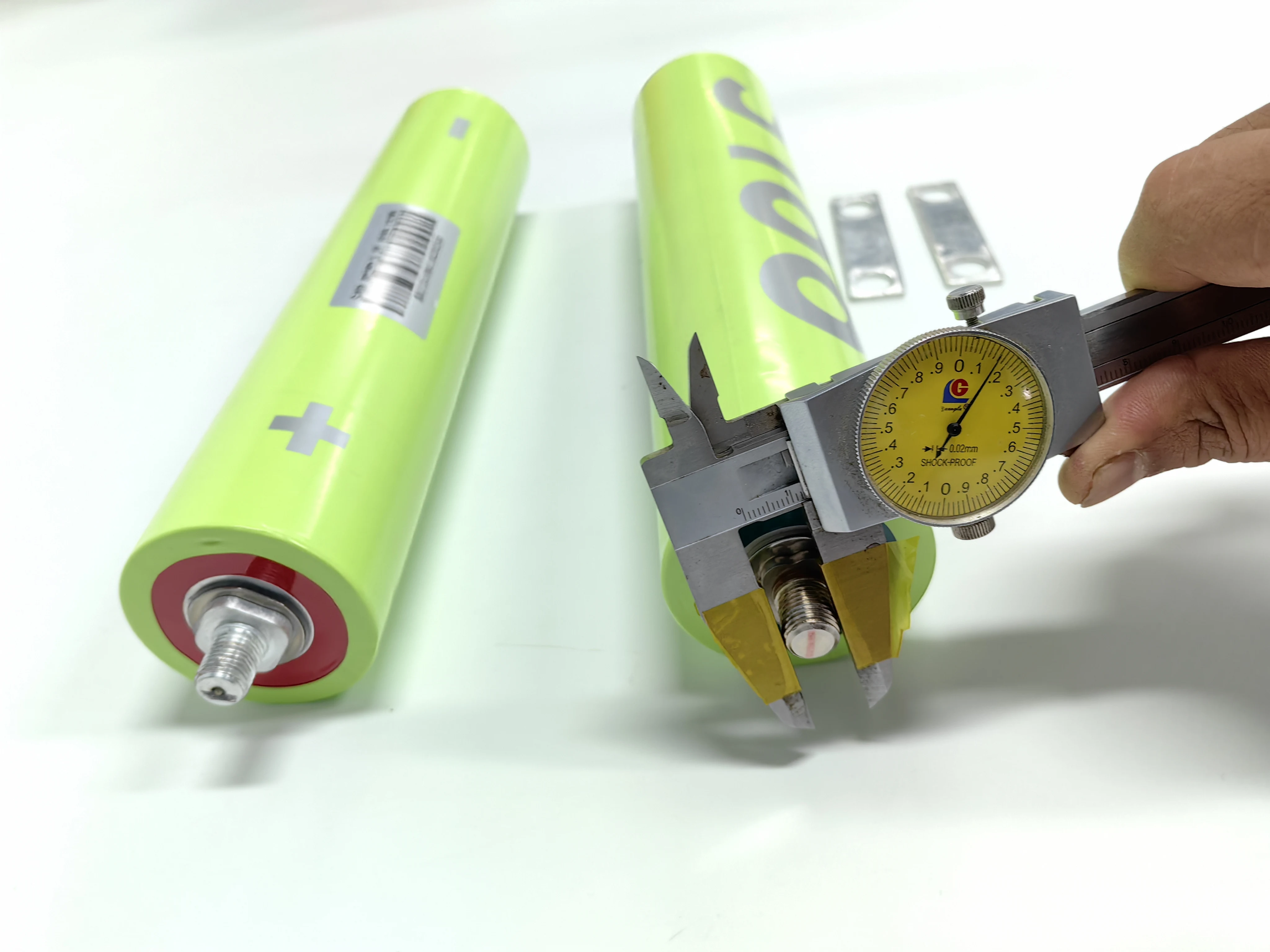 LFP pin S168 43000mah 60000mah 70000mah Cylindrical 3.2v 43ah 60ah 70ah s168 lifepo4 battery cell for battery pack storage
