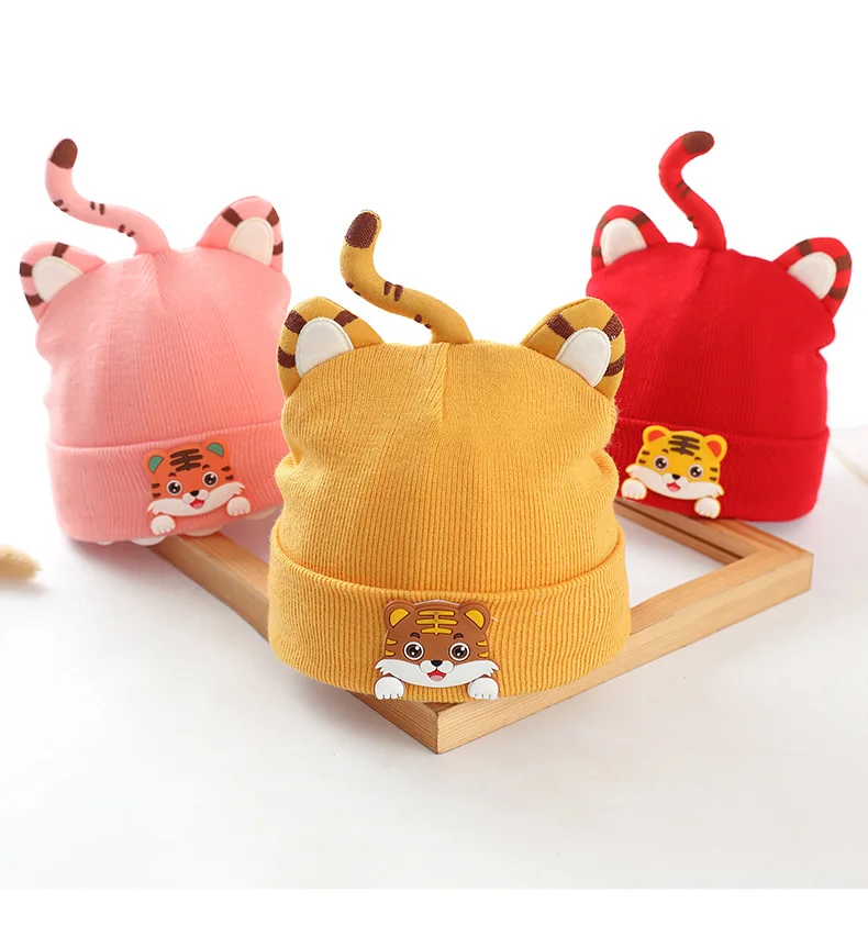 Warm Baby autumn and winter hat baby male cute little tiger knitted hat newborn ear protection ear wound wool hat